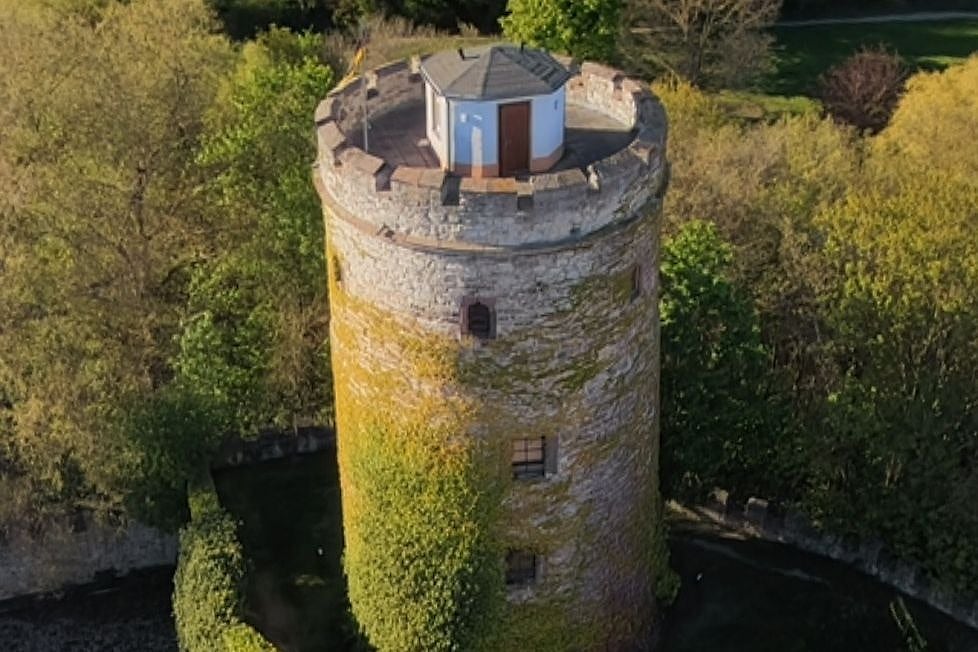 Bergfried im Schlossparkhotel Schkopau