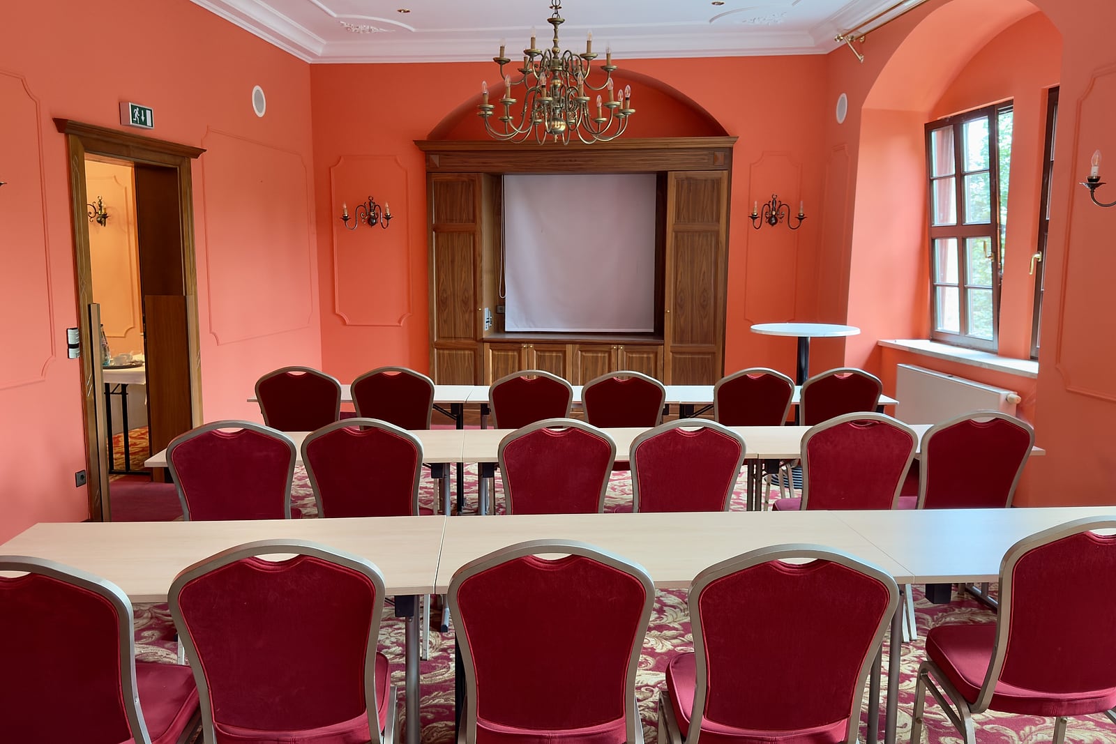 Roter Salon im Schlossparkhotel Schkopau