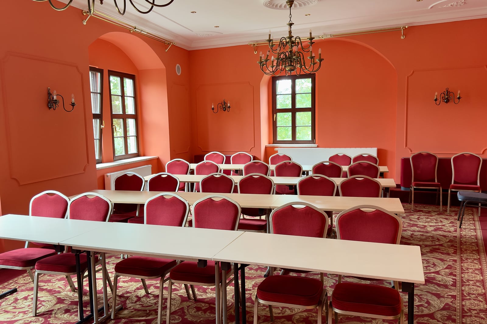 Roter Salon im Schlossparkhotel Schkopau